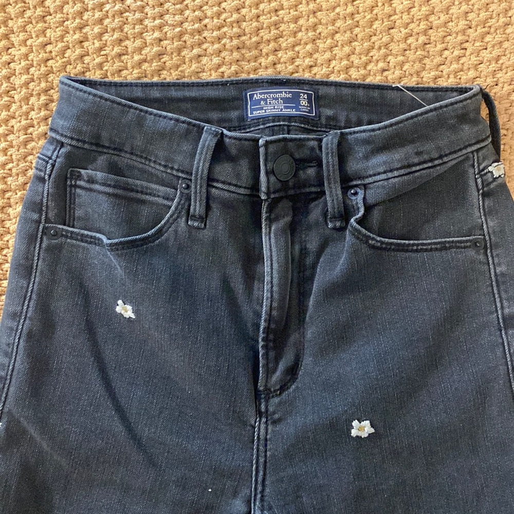 High rise ankle black wash jeans Abercrombie